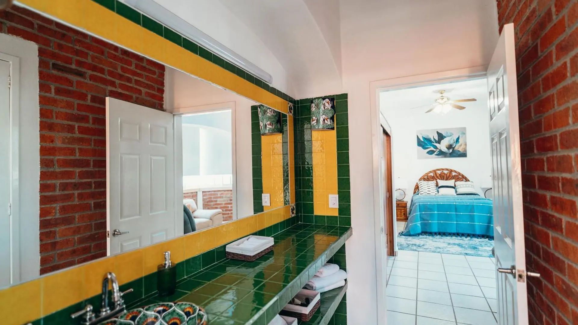 Boutique Hotel & Suites Hacienda Lord Twigg Puerto Vallarta